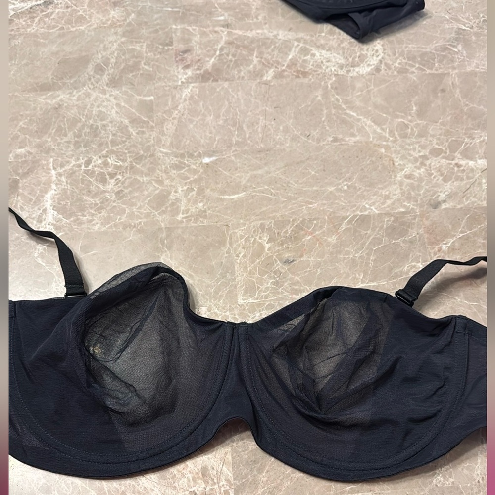 SKIMS ULTRA FINE MESH STRAPLESS BRA 34H - Picture 6 of 15